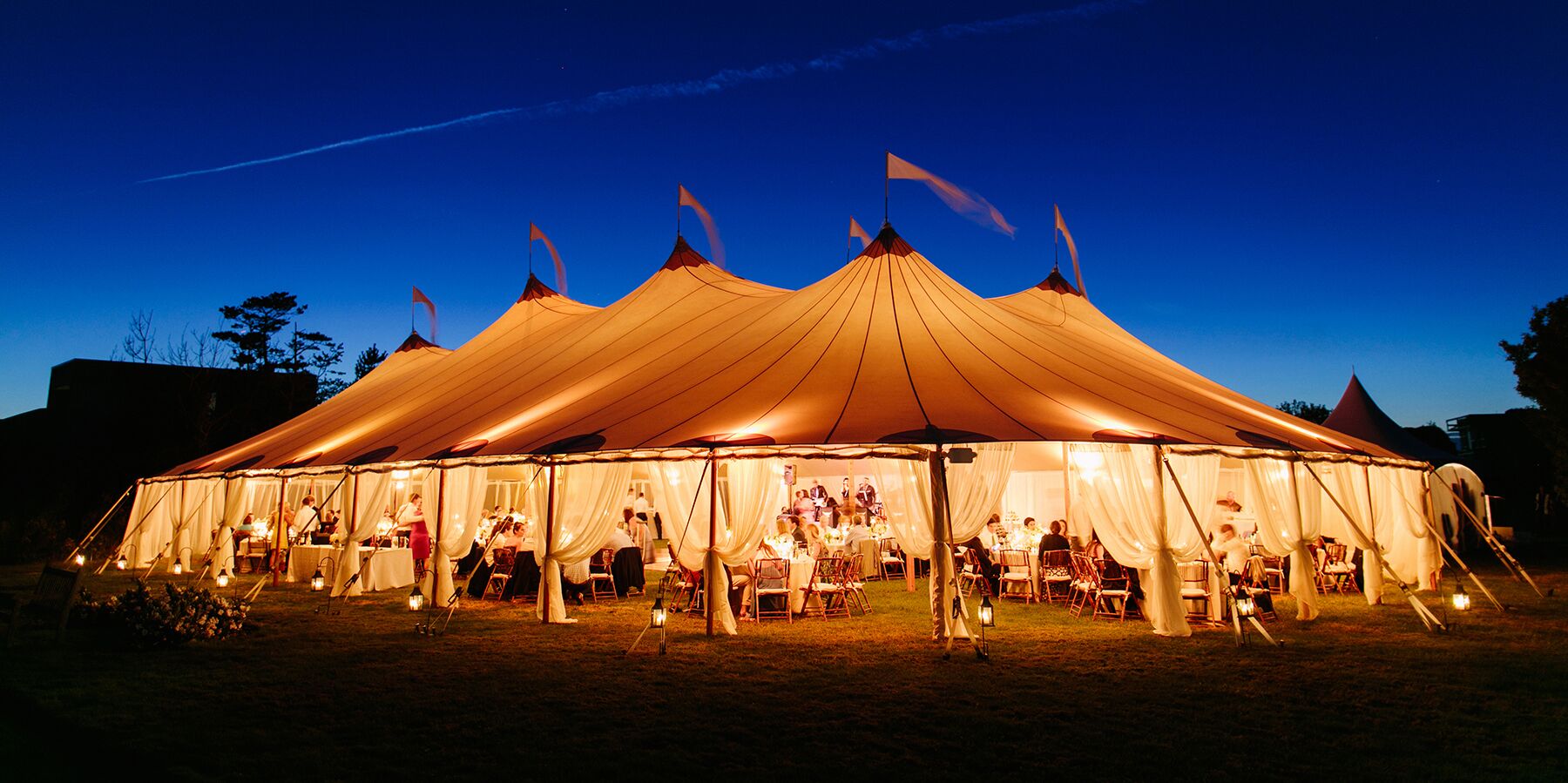 Wedding Tent Rentals | Rent a Sailcloth Wedding Tent | Sperry Tents®, image size:1800x899
